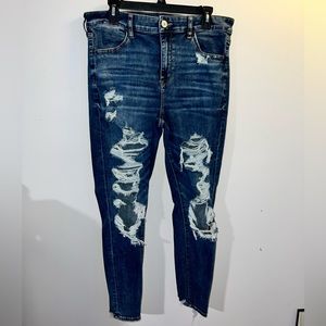 American eagle, high-rise, distressed jegging’s
